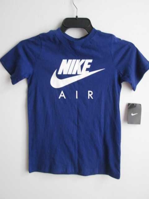 T-shirt NIKE 8-10 LAT NOWY