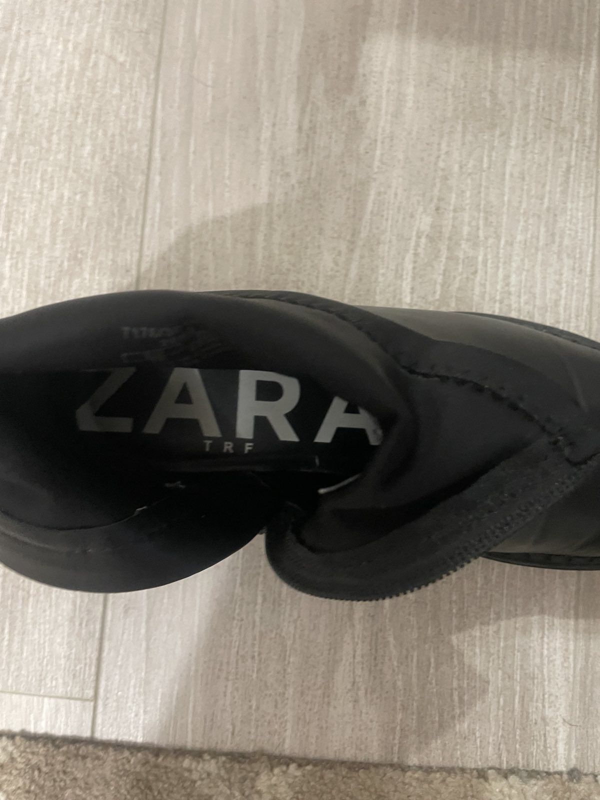 Ботинки деми сезонные "ZARA " в отличном состоянии.