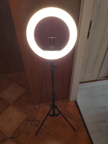 Lampa Ring 60w+ Softbox
