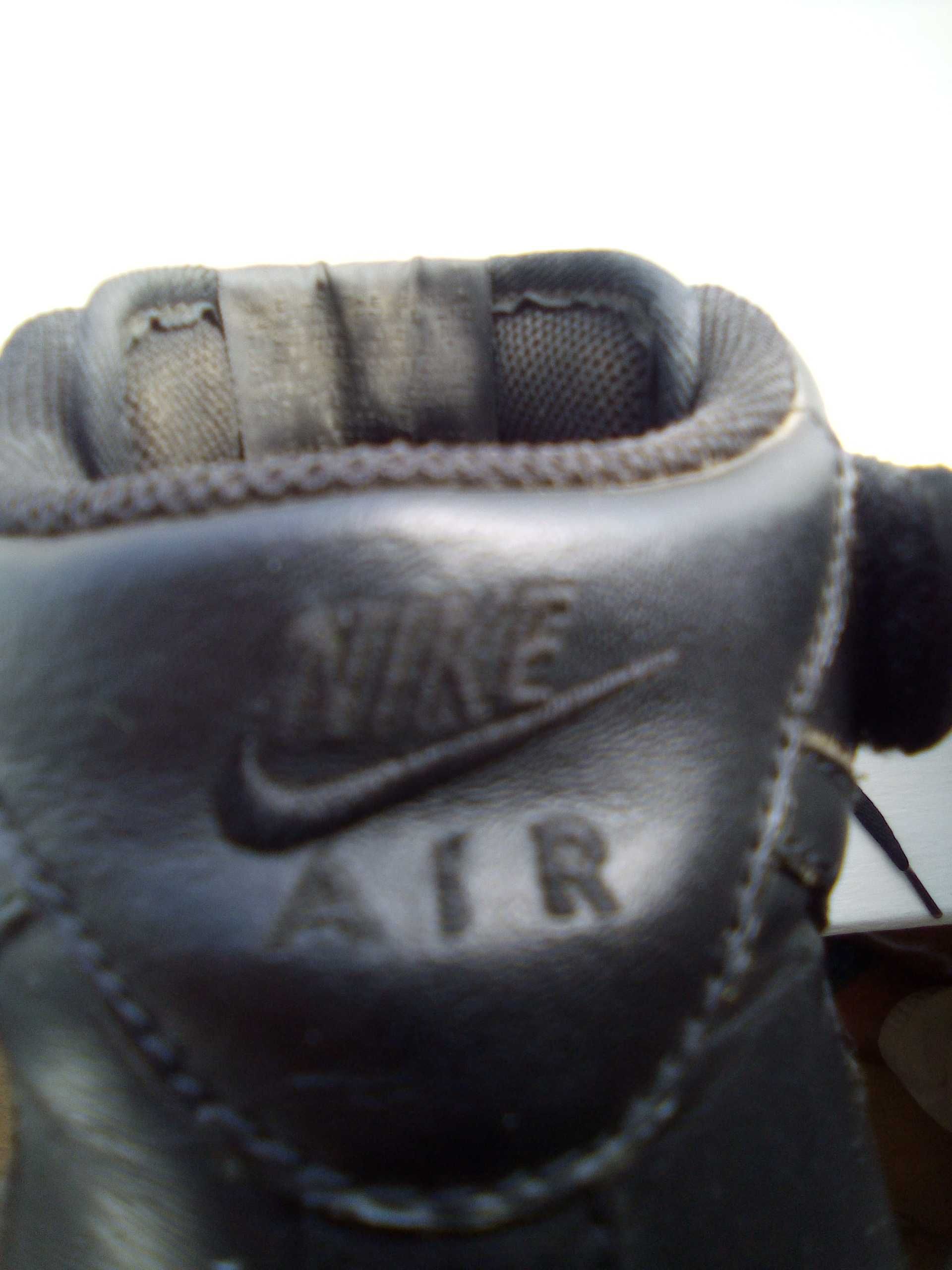 tenis bota pretas