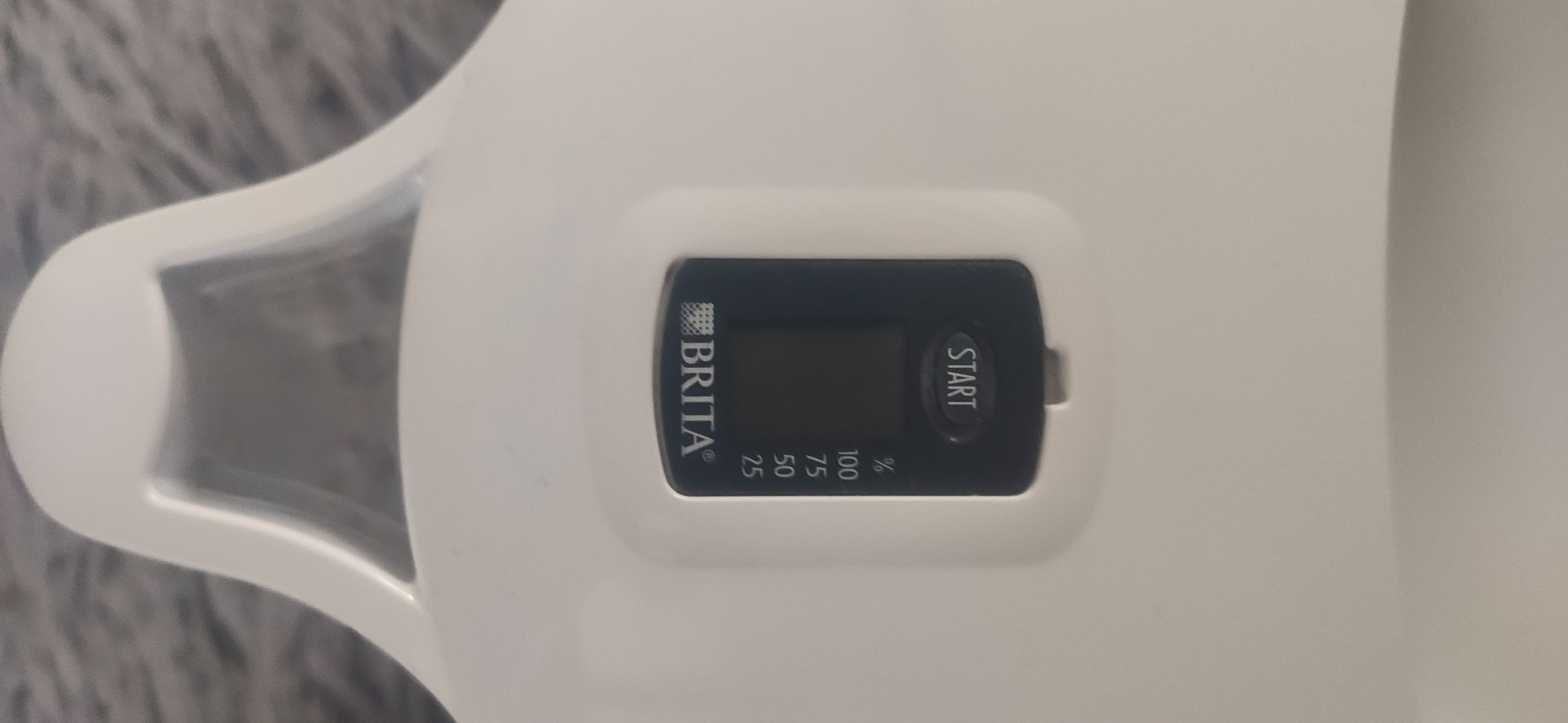 Dzbanek filtrujący wodę Brita 3,5L biały