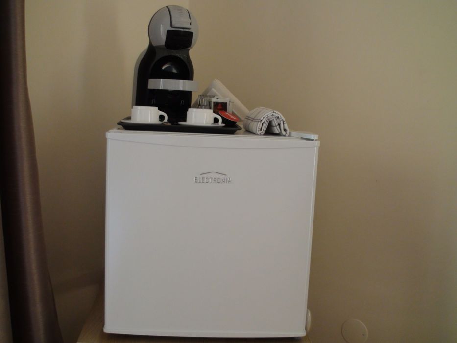 Quarto (suite RIA) vista mar e piscina em Fuzeta-Moncarapacho