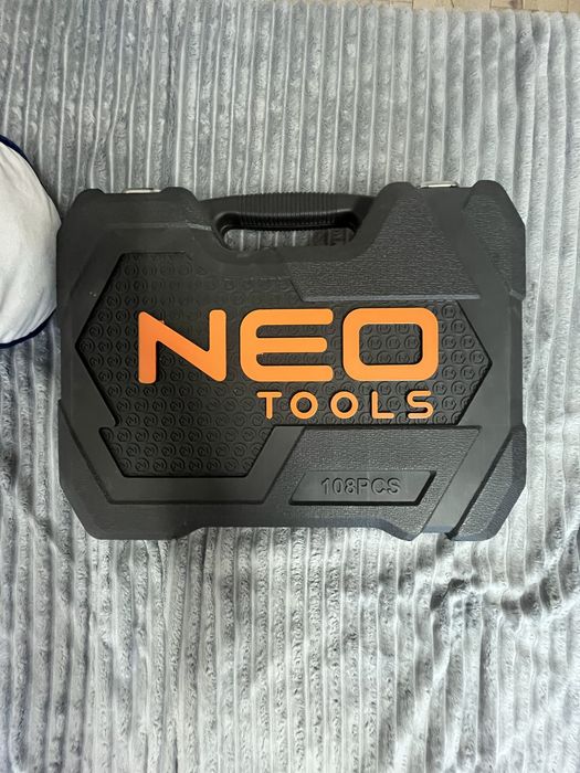 NEO 10-212 zestaw kluce nasadowe walizka 108 EL
