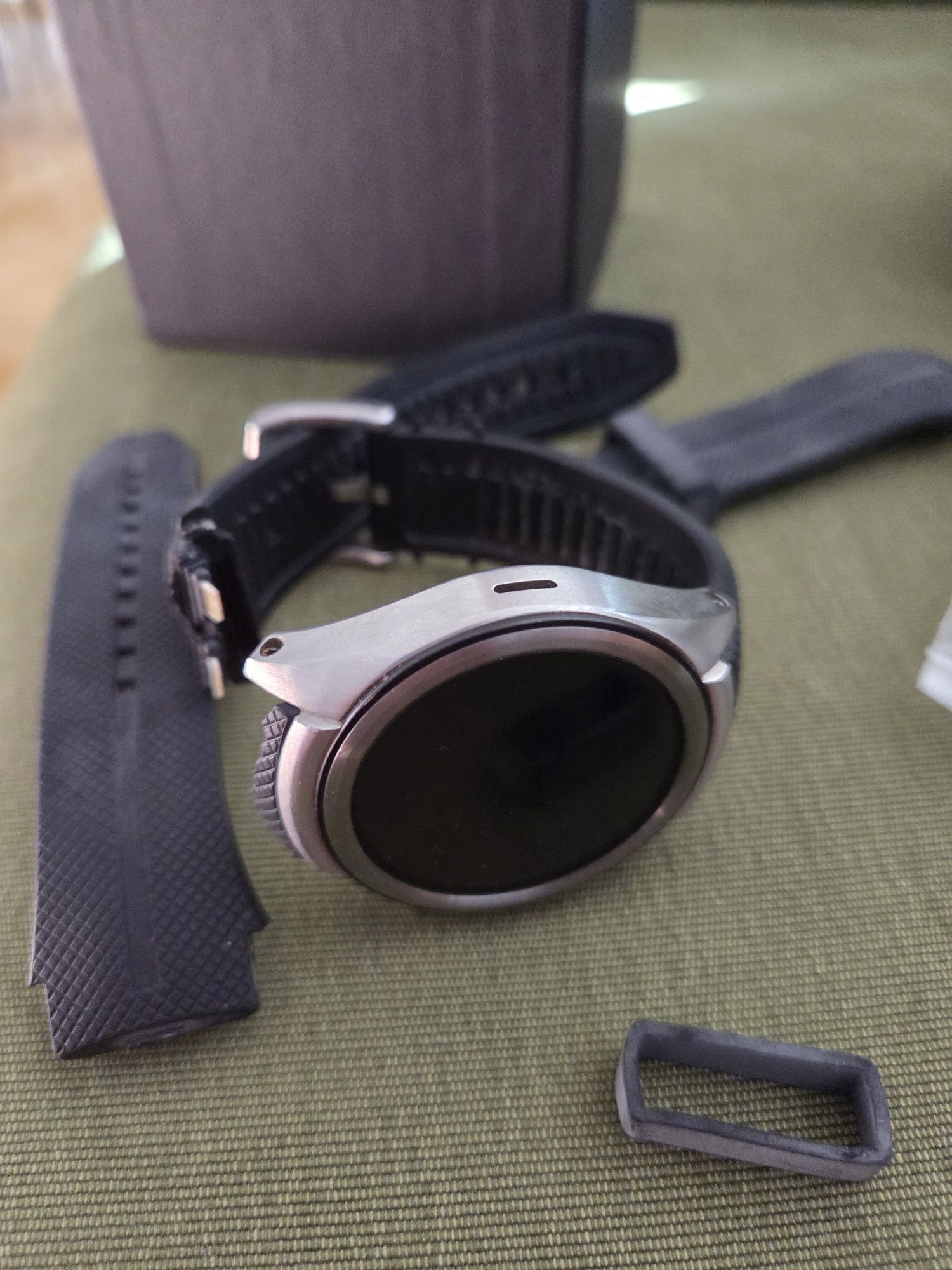 Smartwatch zegarek elektroniczny LG Urbane srebrno-czarny męski