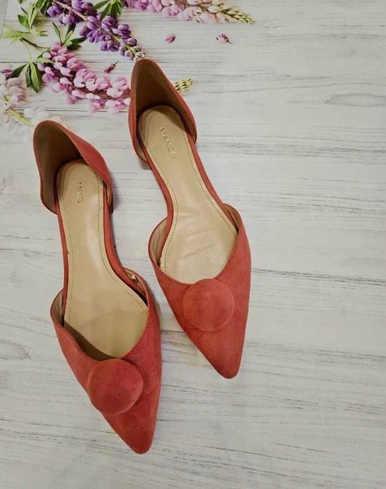 Жіноче взуття # сабо# мюлі# Mango