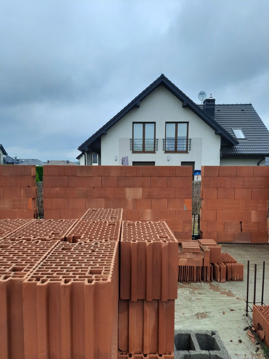 Firma budowlana remontowa stany surowe płyty fundamentowe  wyburzenia