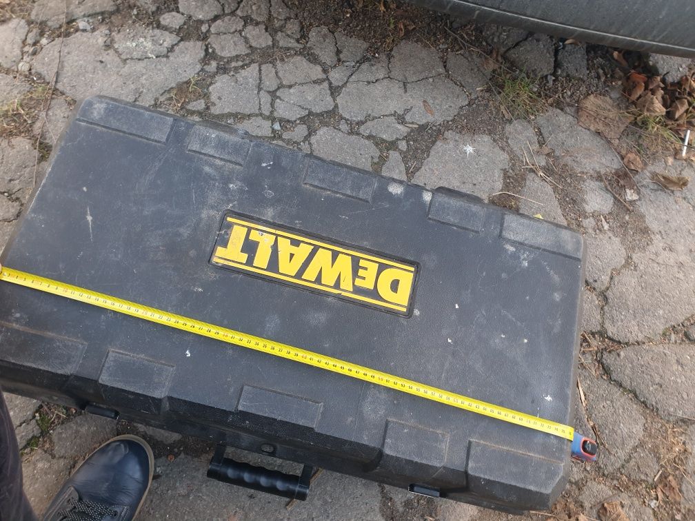 Кейс DeWALT великий кейс на 3 інструменти девольт