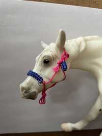 Halter na modele koni 1:9 breyer traditional