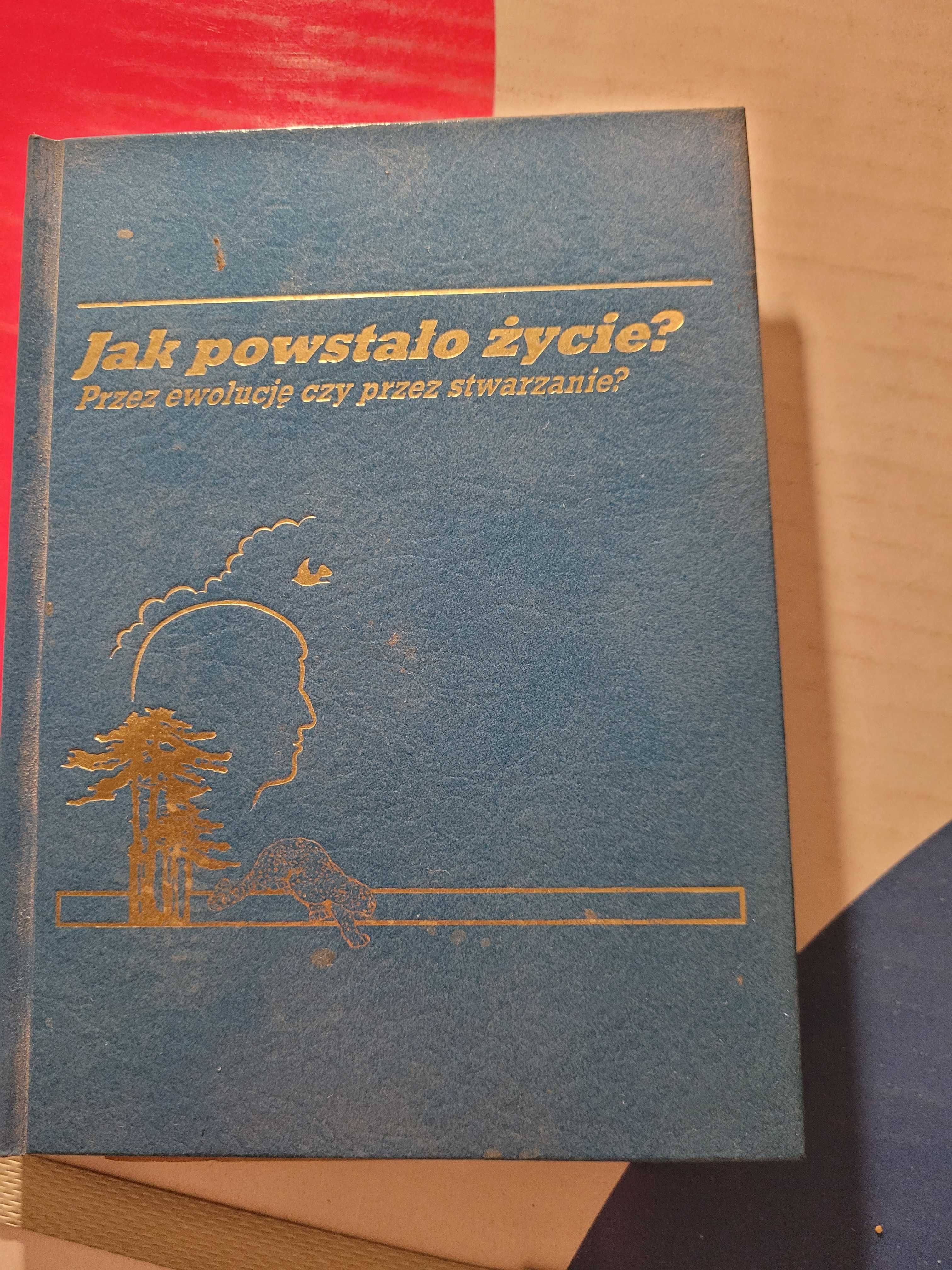 Jak powstało życie? Przez ewolucję czy przez stworzenie.