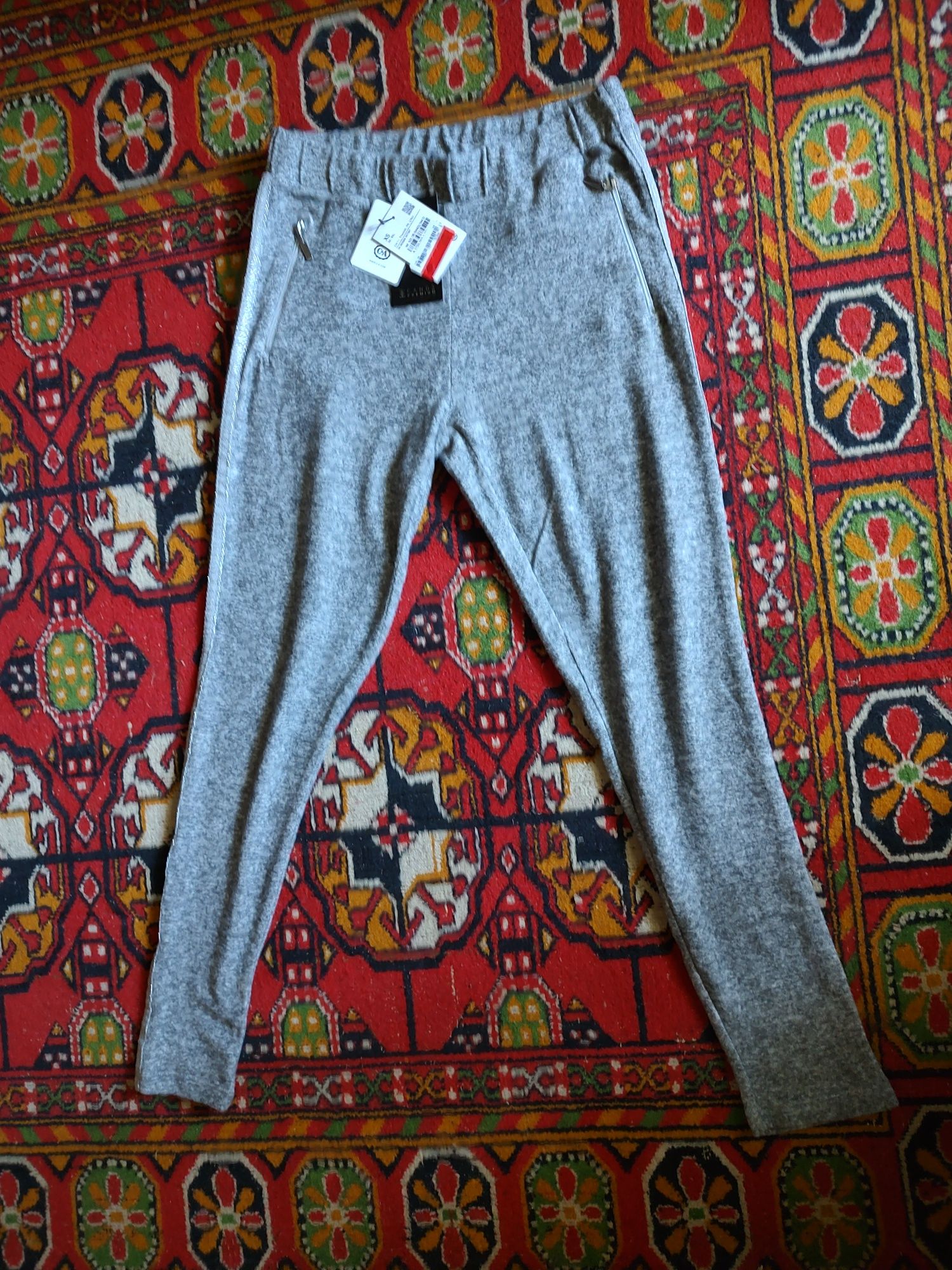 Джинсы женские(светло-синие) H&M, Штаны женские теплые C&A (Canada)
