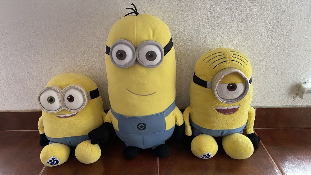 Coleção de Minions em peluche