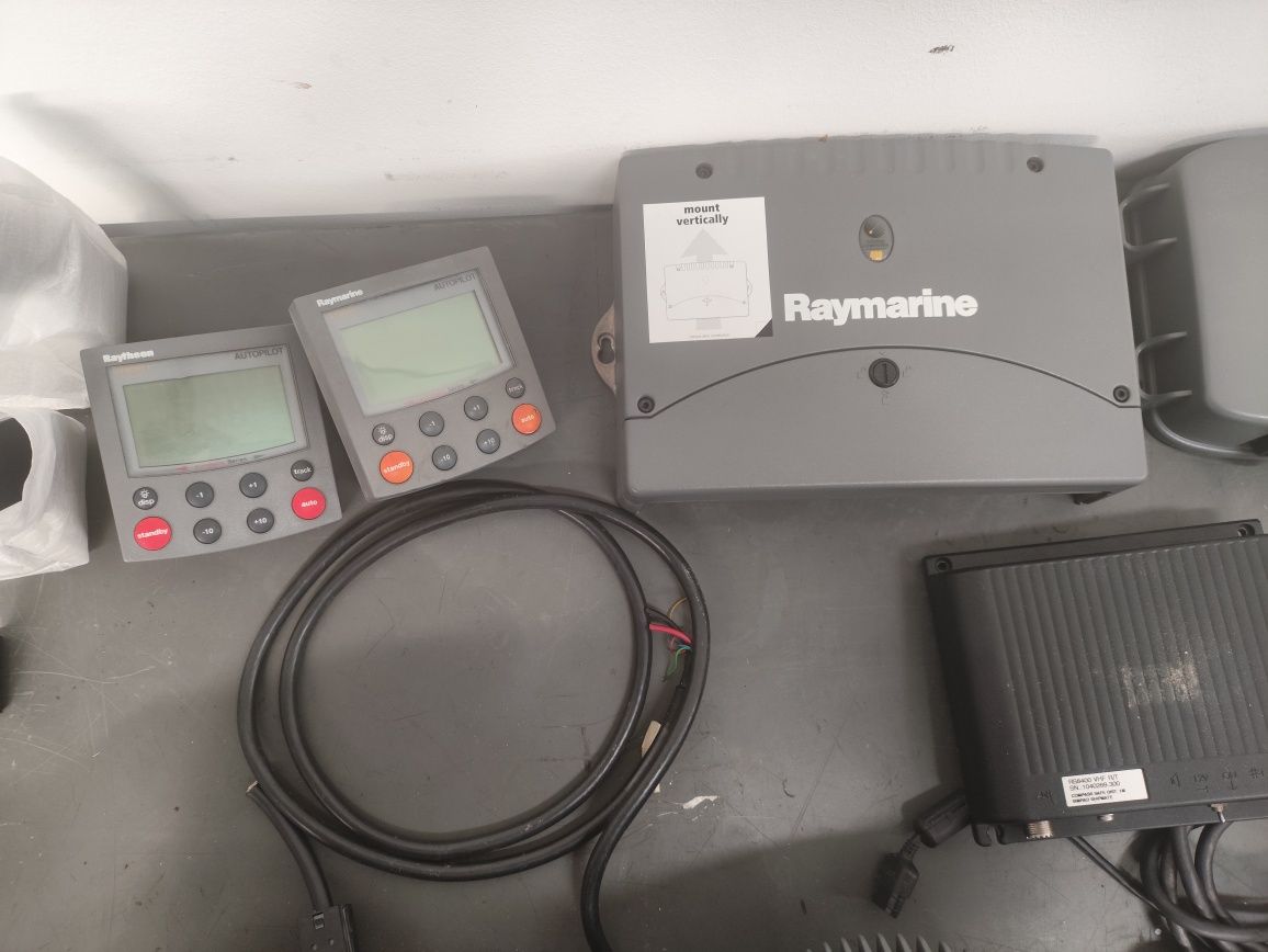 Equipamento raymarine