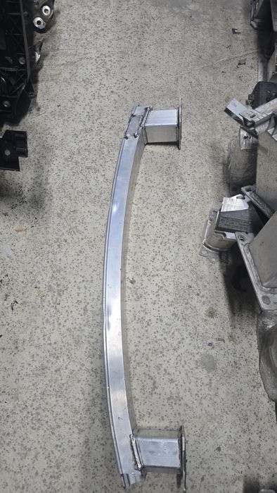 Porsche panamera 976 підсилювач бампера задній 976803184j