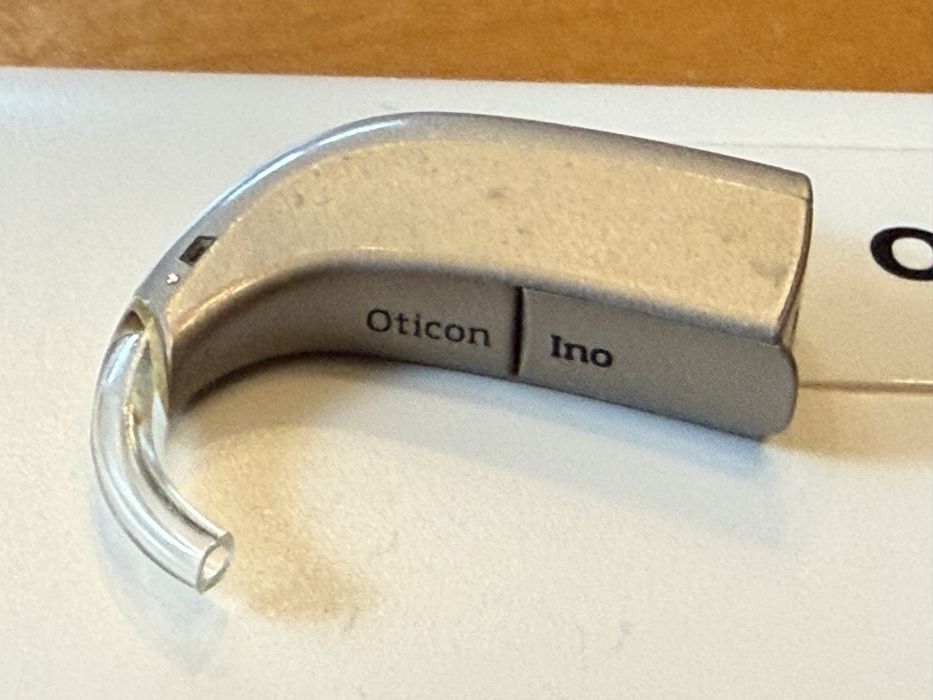 Zestaw aparatów słuchowych Oticon