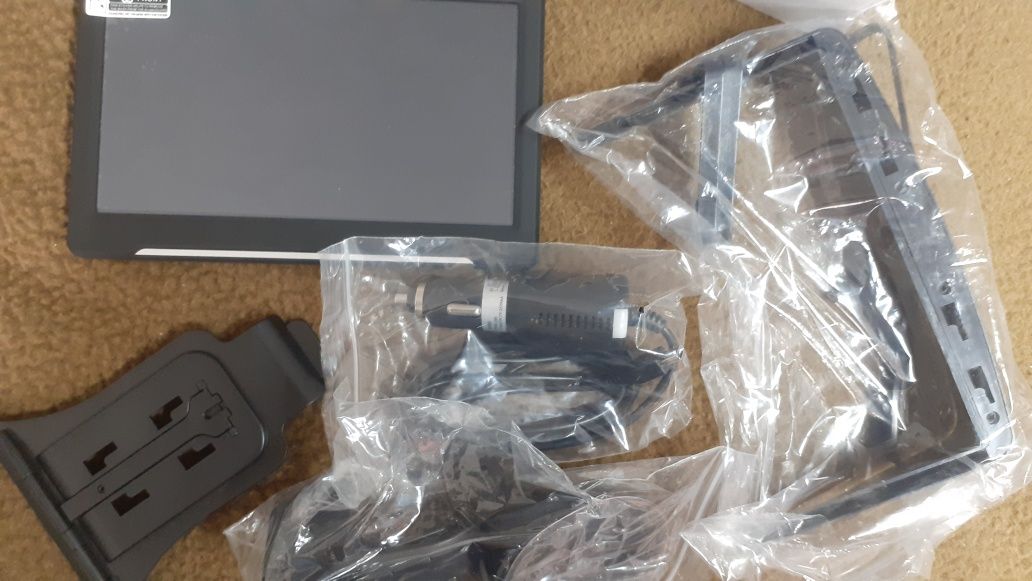 GPS  para carro/ auto caravana/Camião etc...
