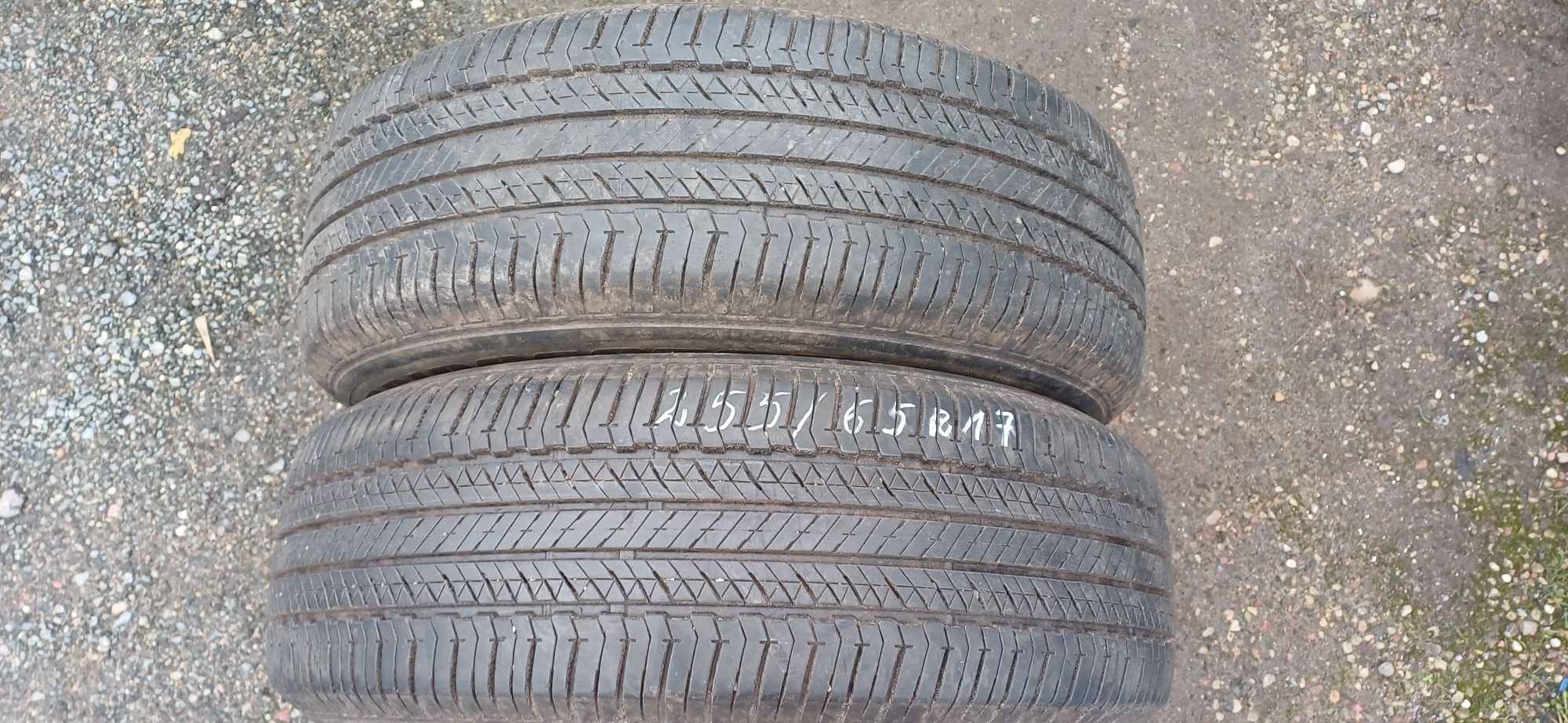 255/65R17 110T BRIDGESTONE , dwie opony letnie.