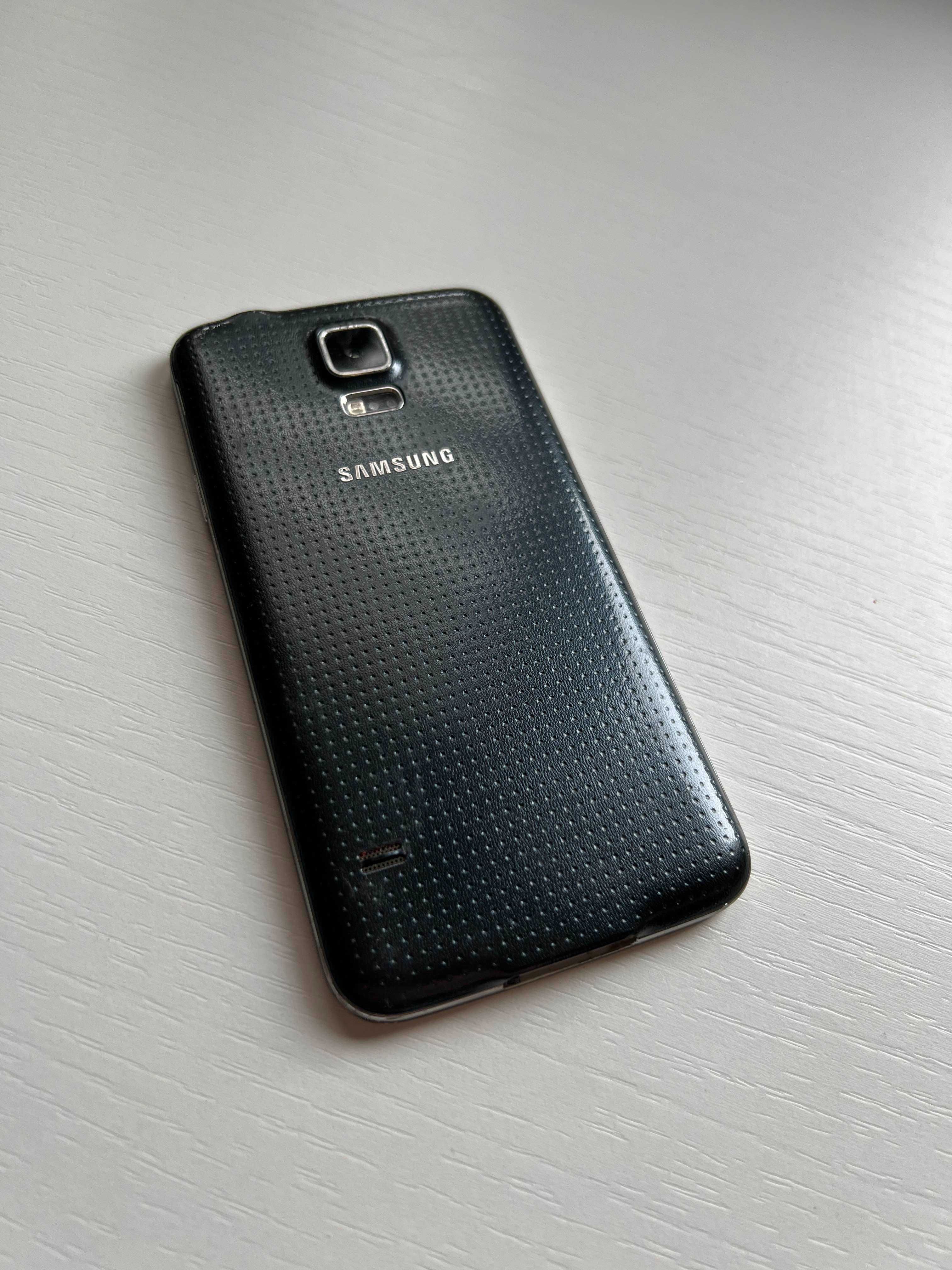 Samsung Galaxy S5, dobry stan, sprawny