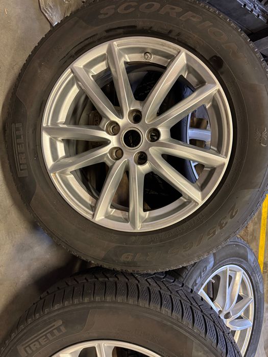 Komplet felg (+opony zimowe) 19" Range Rover Sport