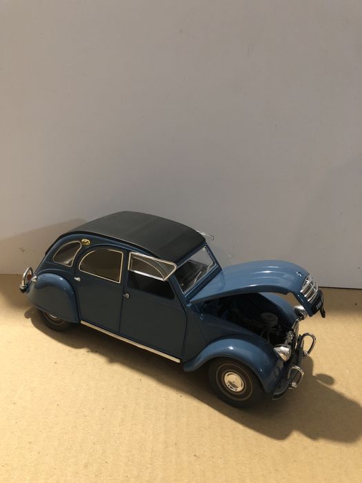 Citroen 2cv escala 1:17