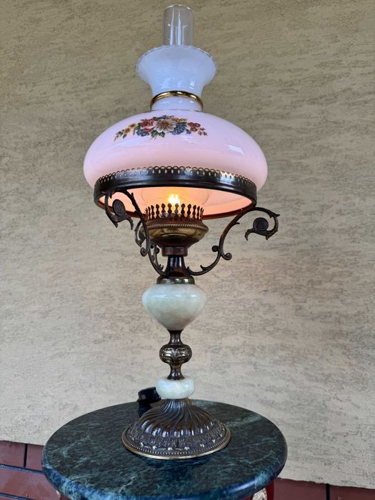 klosz szklany lampa stołowa stylowa alladyn jak naftowa alabaster