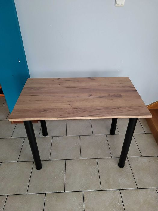 Stół na sprzedaż - dąb złoty - nowy - 60x100 cm