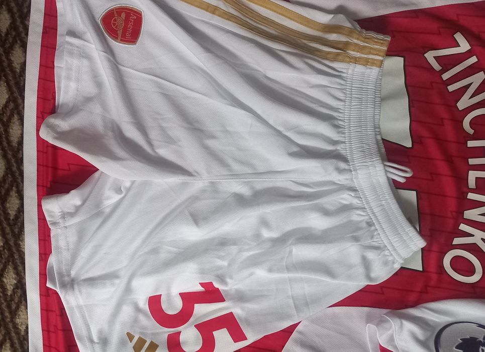 Футбольна форма ФК,,Арсенал"