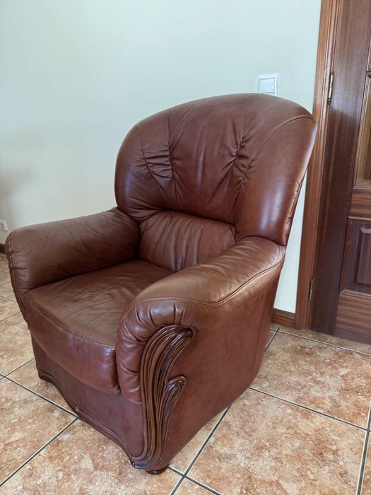 Conjunto de sofás (1 grande + 2 pequenos)