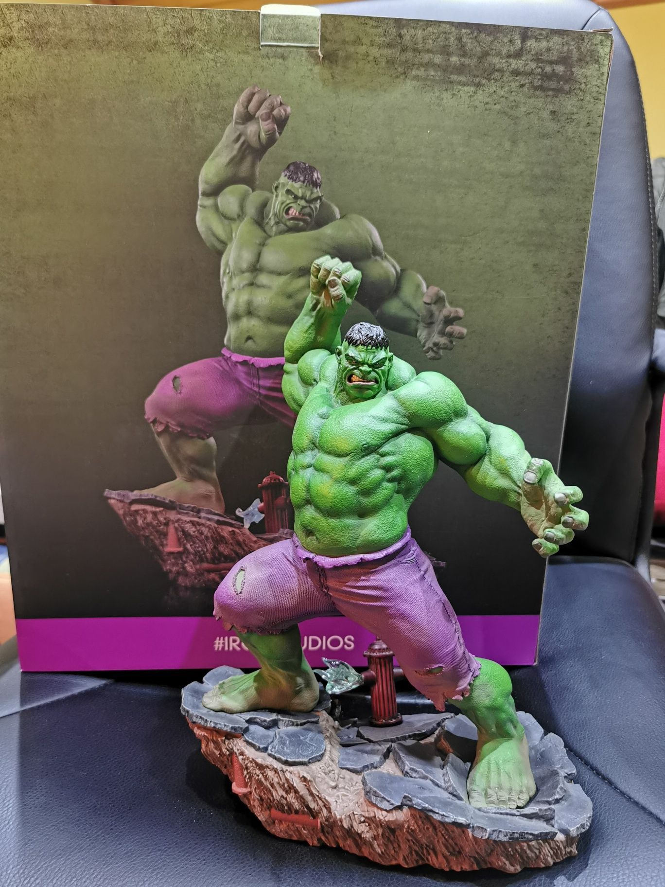 Estátua Hulk (iron estúdios)