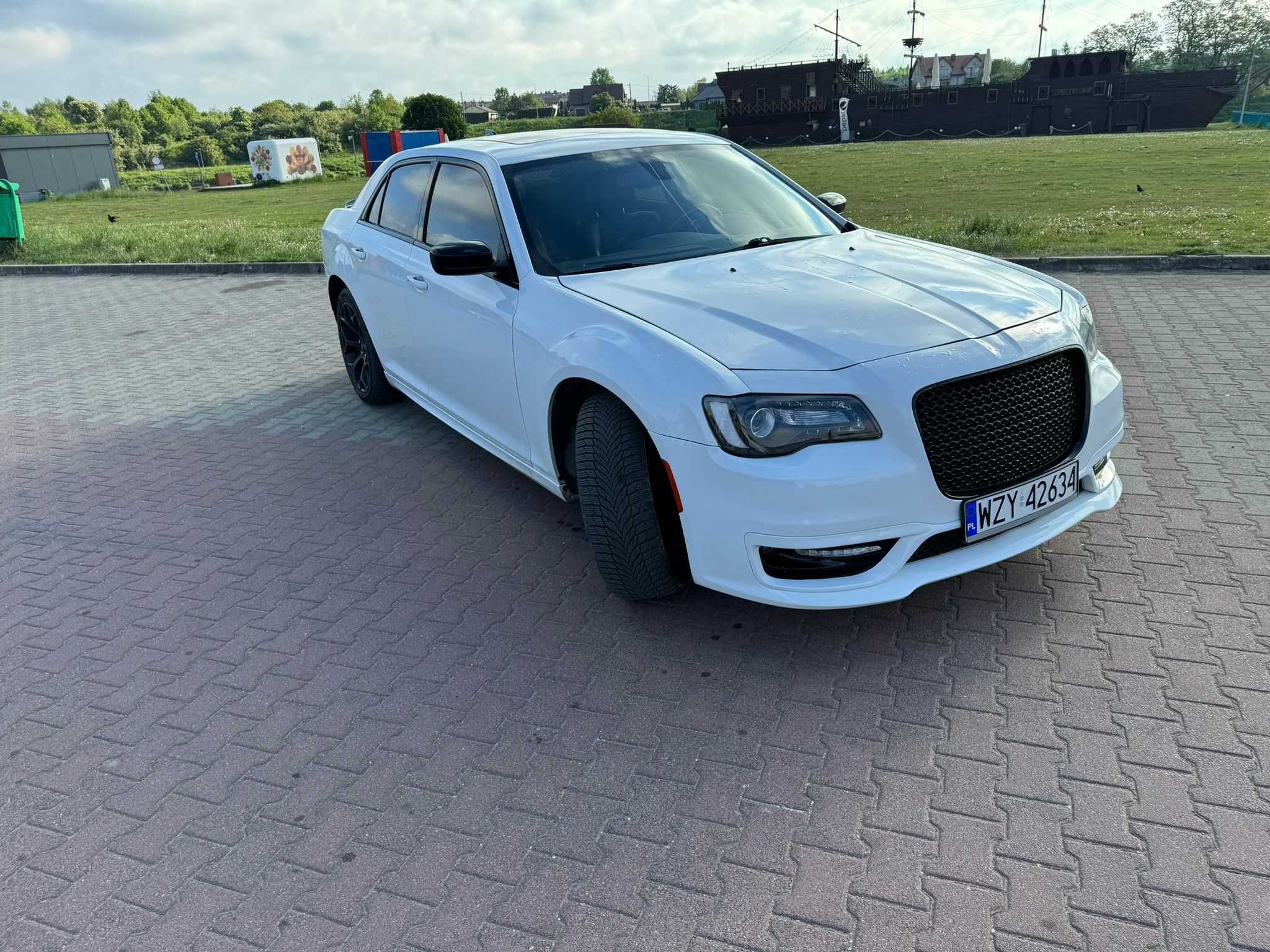 Chrysler 300 5.7 HEMI 2020R