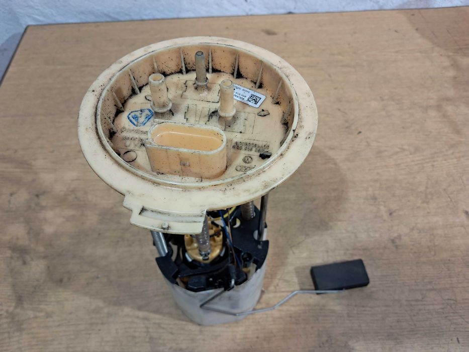 Pompa pompka pływak paliwa paliwowa AUDI Q5 SQ5 8R 2.0 TDI