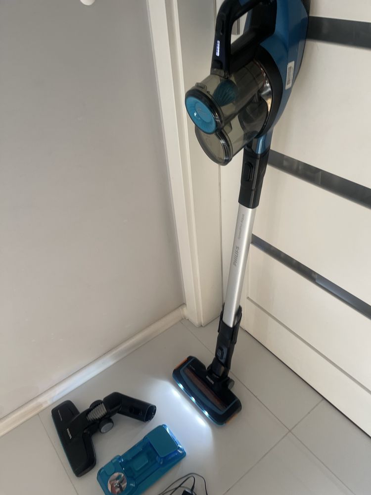 Odkurzacz akumulatorowy Philips speed Pro Aqua , duzy zestaw
