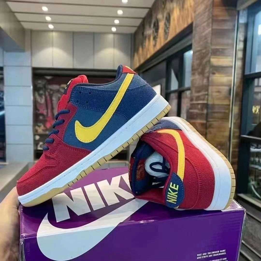 Шкарпетки + кросівки Nike Dunk Low SB Barcelona