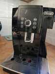 Ekspres DeLonghi Magnifica S Smart z pojemnikiem na mleko 

Używany, s