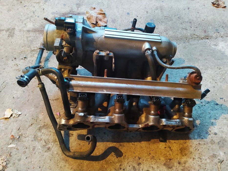 Kolektor ssący Civic CRX Del Sol D16Z6