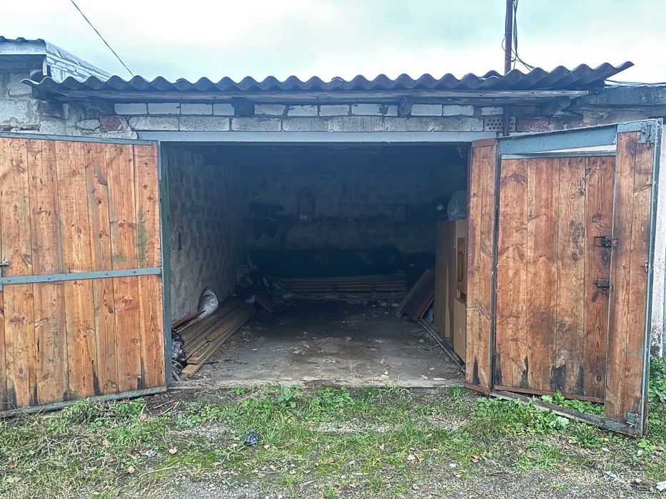 Продам гараж, вул.Дорошок