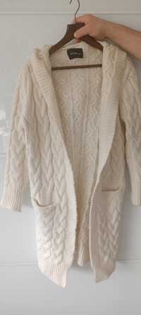 Sweter damski kremowy