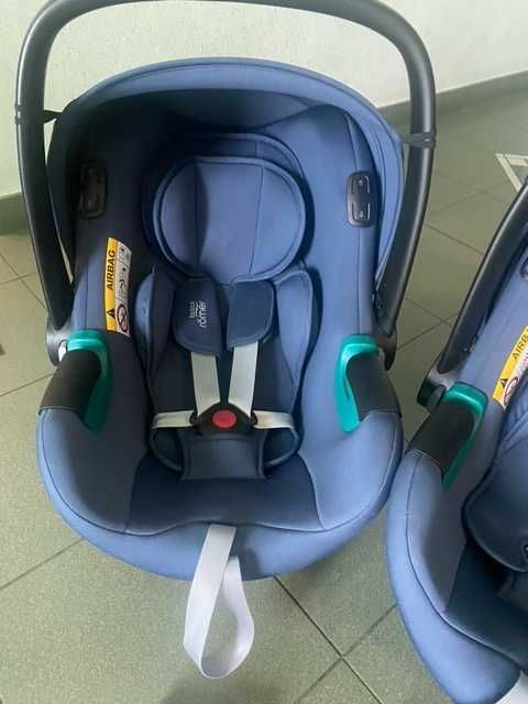 Britax Baby Safe 3 i Size dla bliźniaków KOMIS