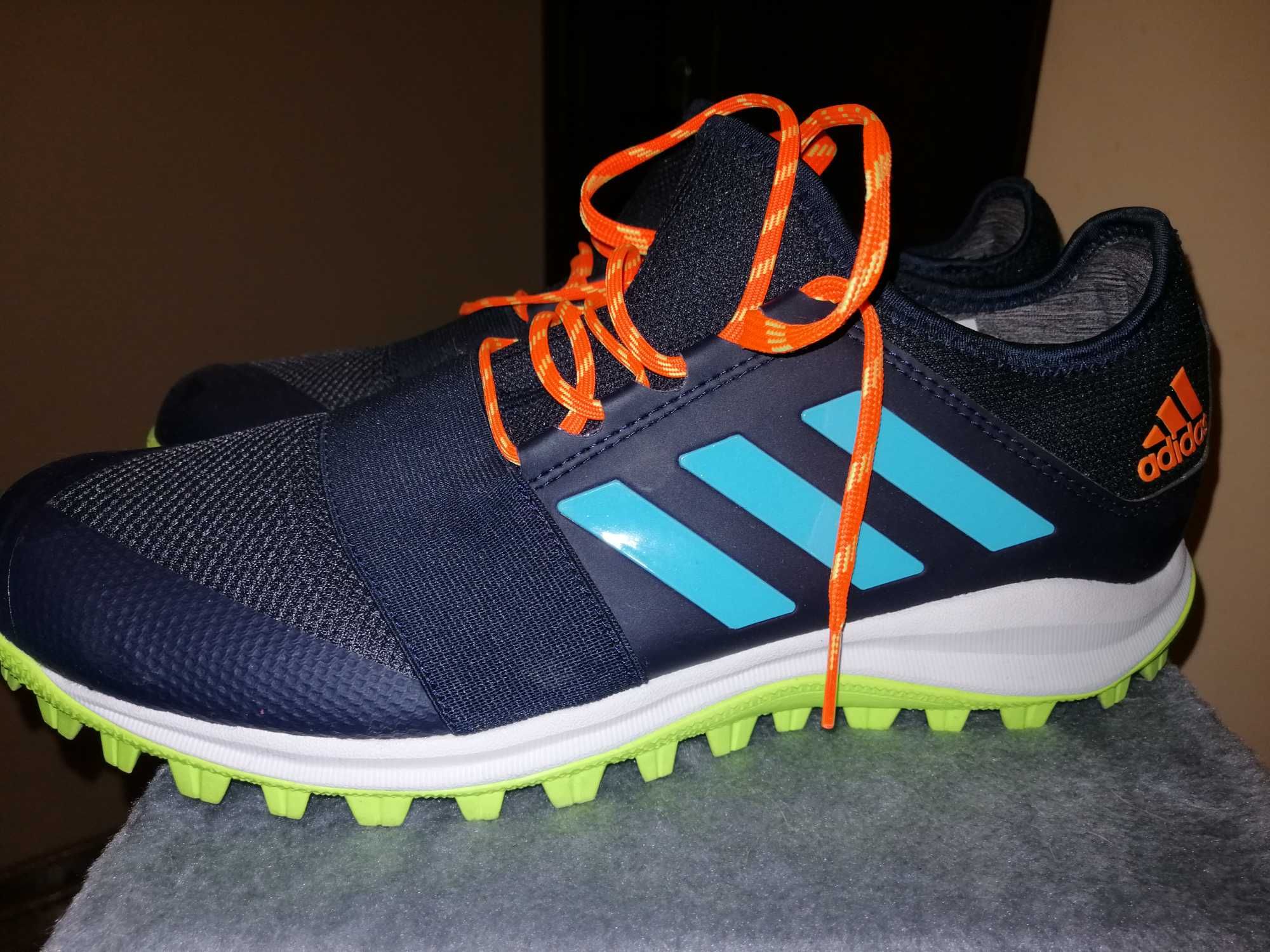 sprzedam  nowe buty do biegania adidas