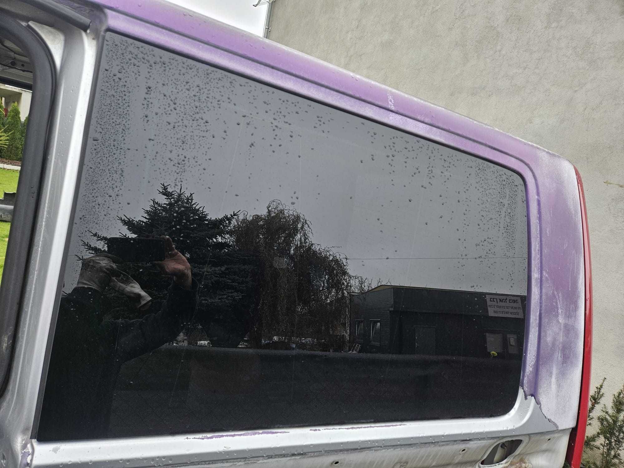 Szyba Boczna Tylna VW T5 Multivan