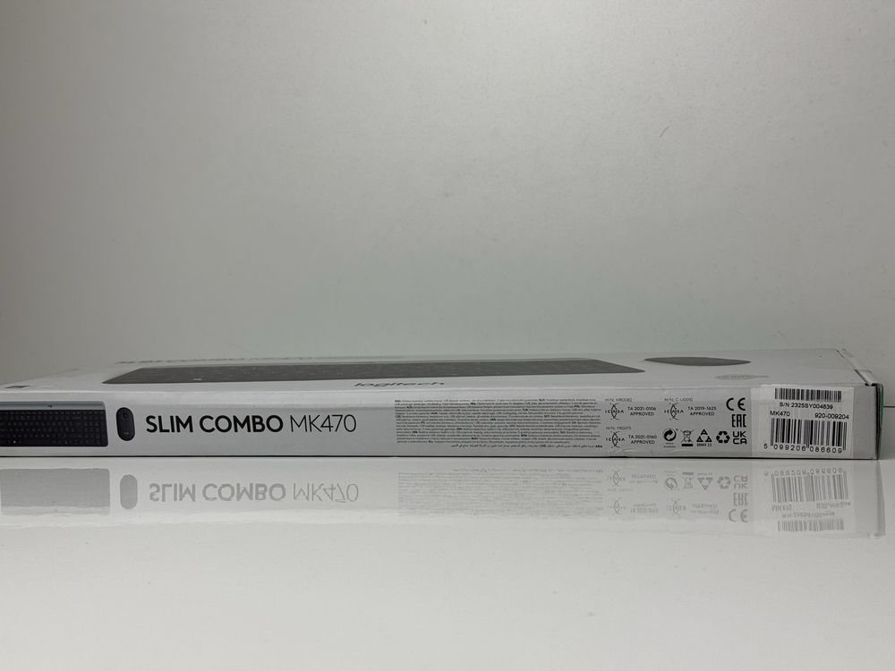 Клавіатури та миша Logitechі Wireless Slim Combo MK470 Graphite