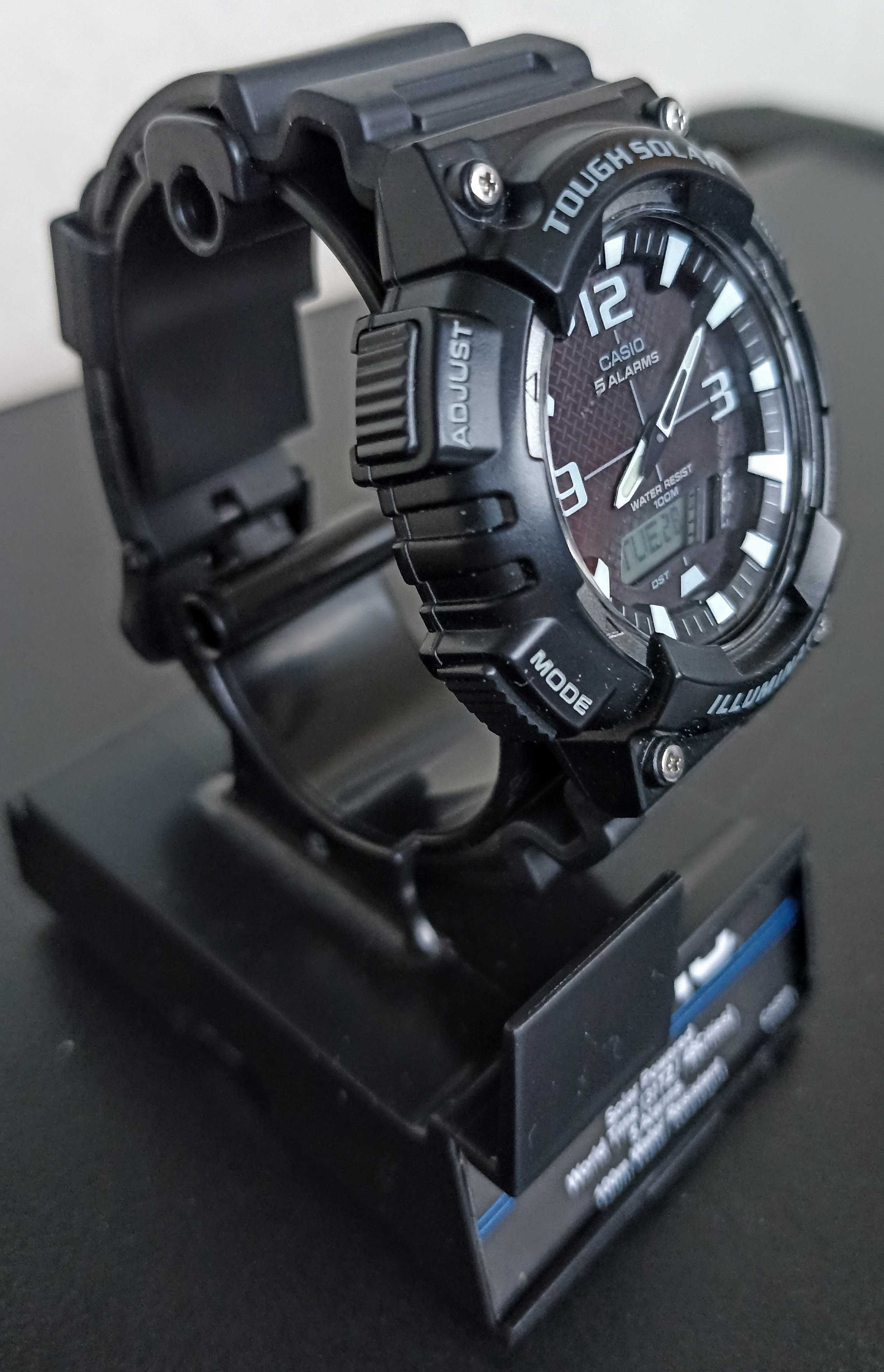 Часы на солнечной батарее CASIO AQ-S810W Tough Solar