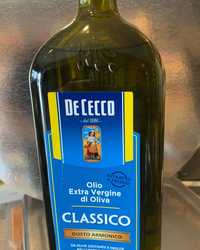 В наявності оливкові оліі, олія чорного тміну, інші оліі.Горішки, манг