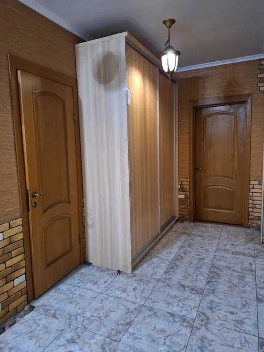 продам улучшенную 2ух. комн. м. Спортивная