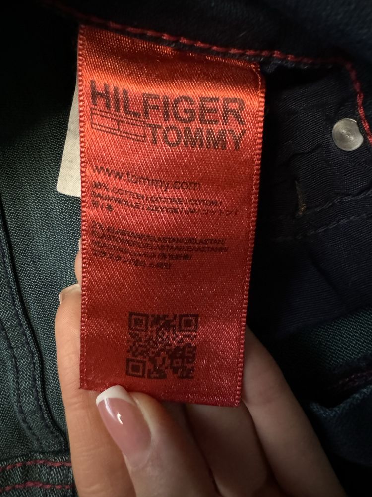 Джинсы Tommy Hilfiger