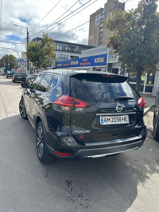 Продам чудовий Нисан Рог 2017