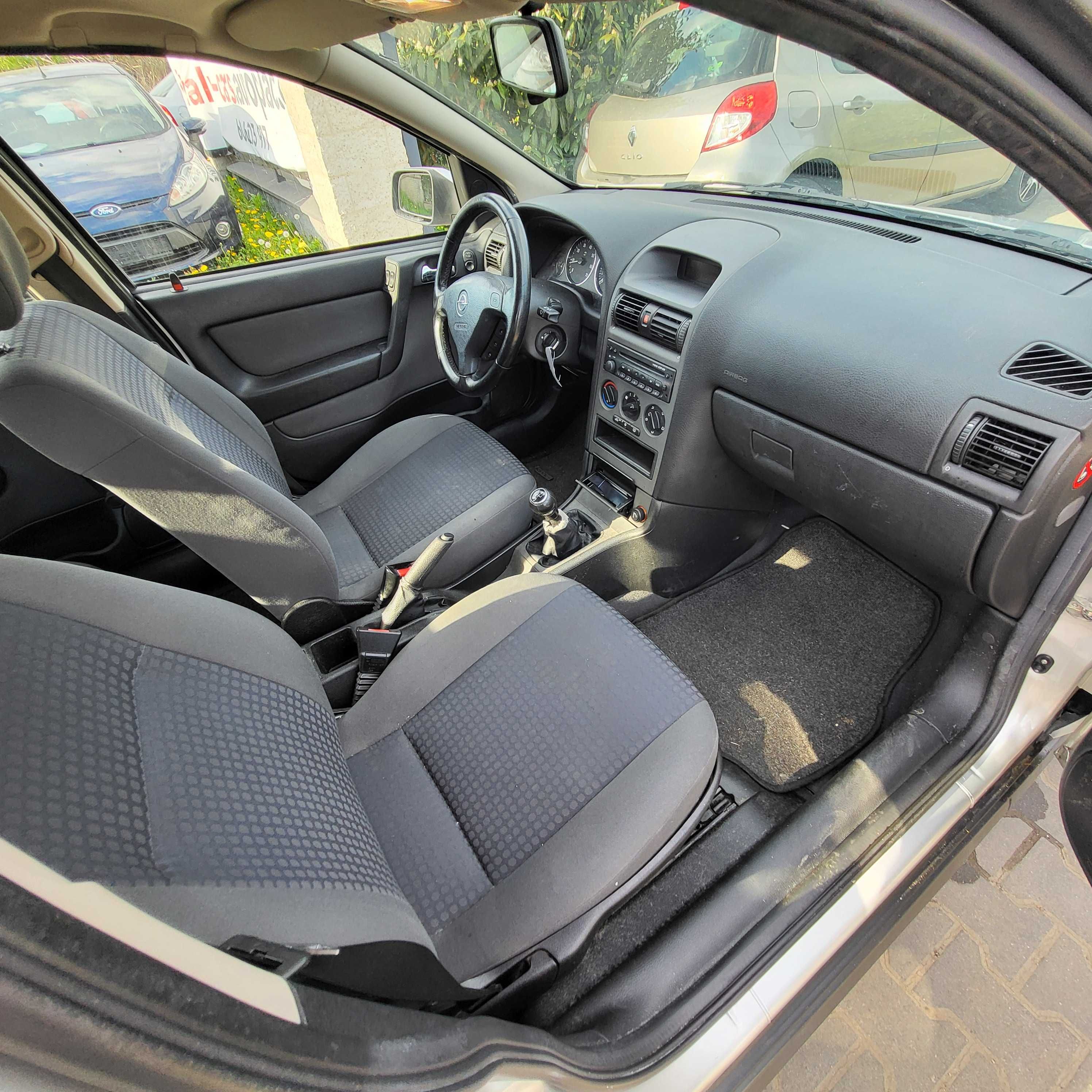 Wynajem Opel Astra 1,6 benzyna + gaz