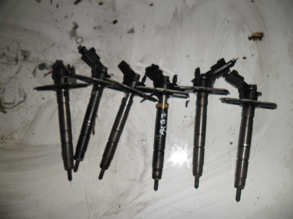 Wtryski wtryskiwacz Audi a4 b7 3.0 quattro