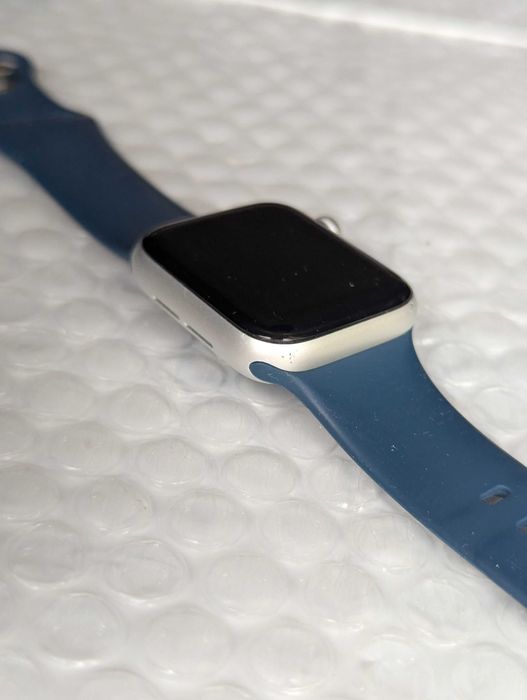 б/В Apple Watch SE 40 mm батарея 87%