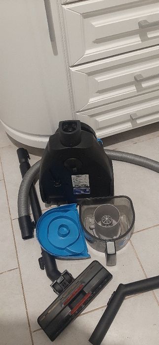 Продам дуже потужний пилесос Самсунг SC 4475 в чудовому стані.