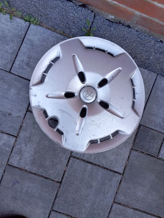 Kołpak dekiel felgi stalowej 14 Cali Toyota Yaris I 1 Oryginał